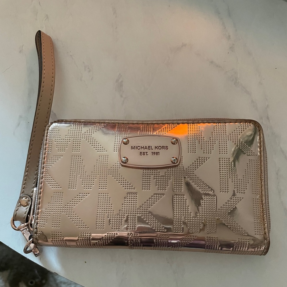 Michael Kors Rose Gold Wristlet Wallet